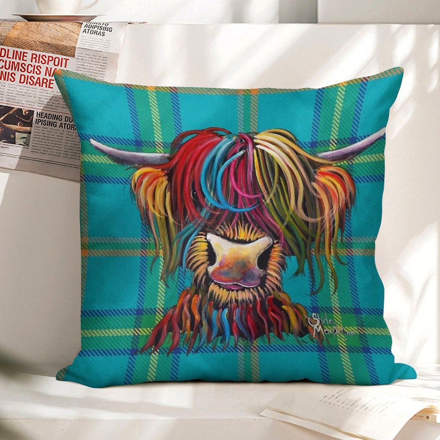 SCoTTiSH HiGHLaND CoW ' TaRTaN NeLLY B ' by SHiRLeY MacARTHuR Linen Throw Pillow Cover