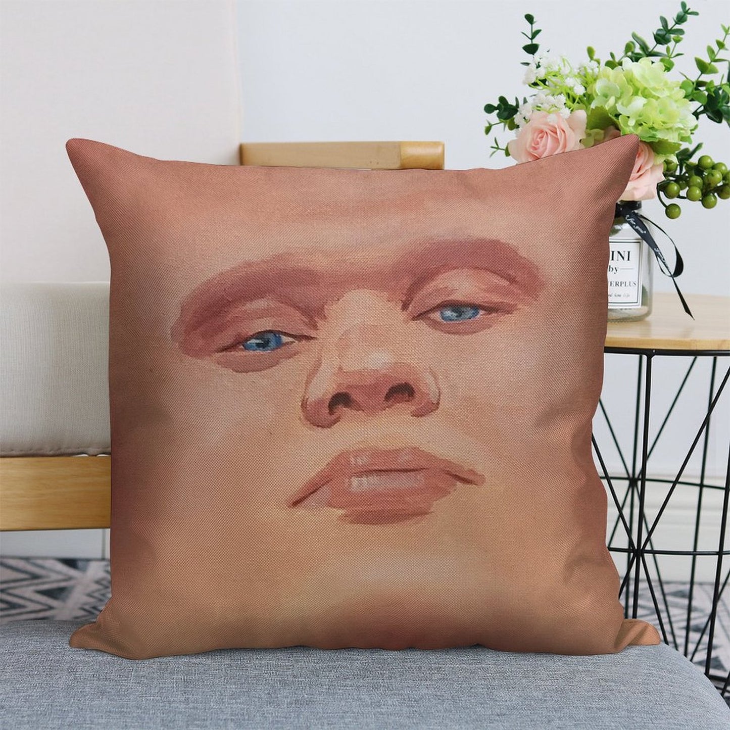 Smug Erling Haaland Face Linen Throw Pillow Cover