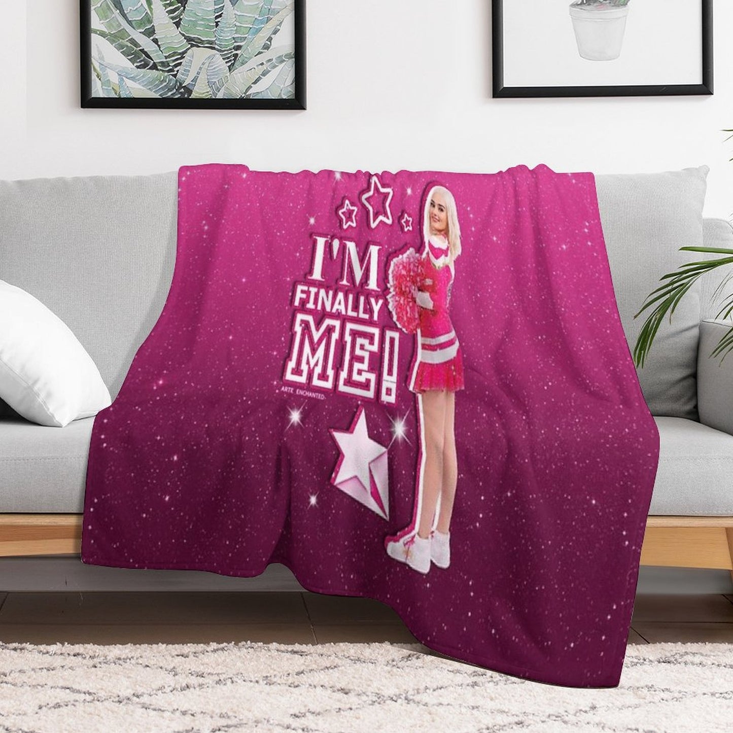 Zombies 3 - Addison I'm Finally Me Pink Glitter Throw Blanket