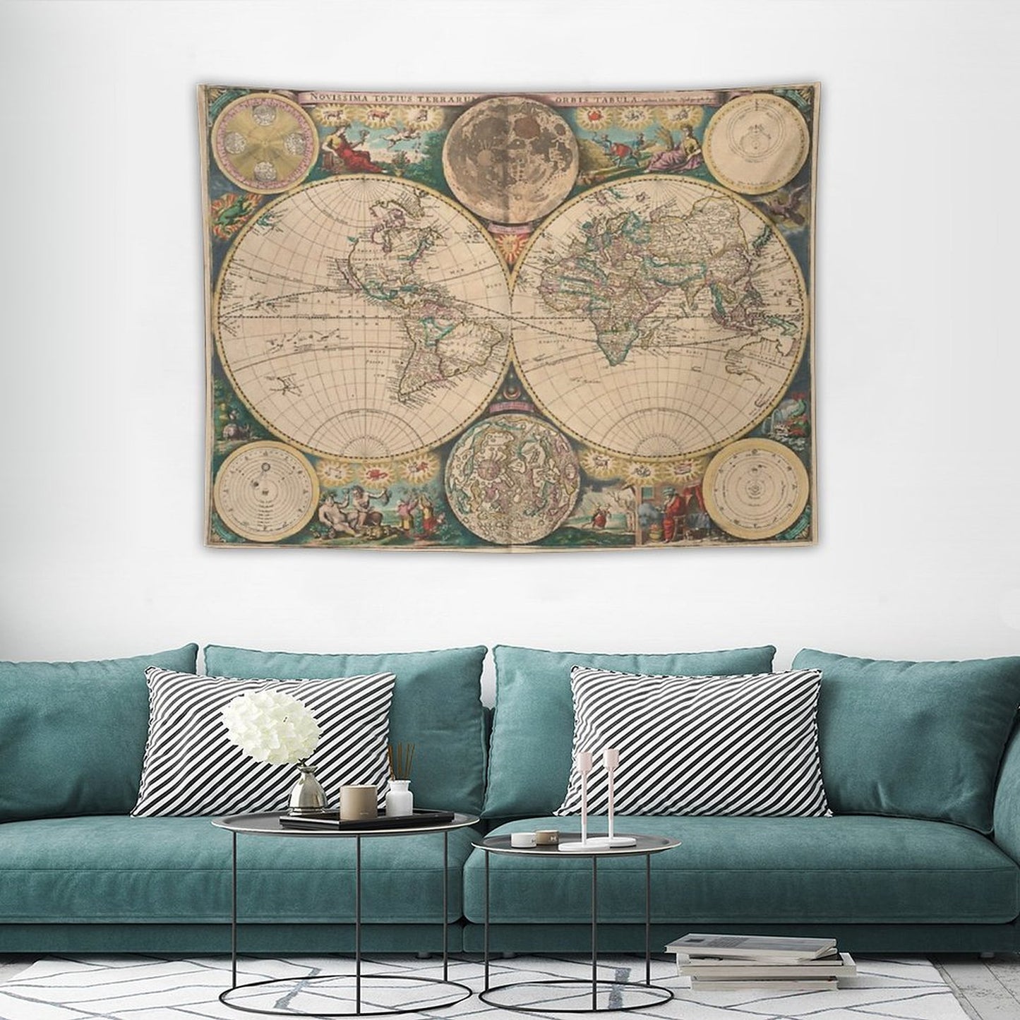 Vintage Map of The World (1672) 2 Tapestry