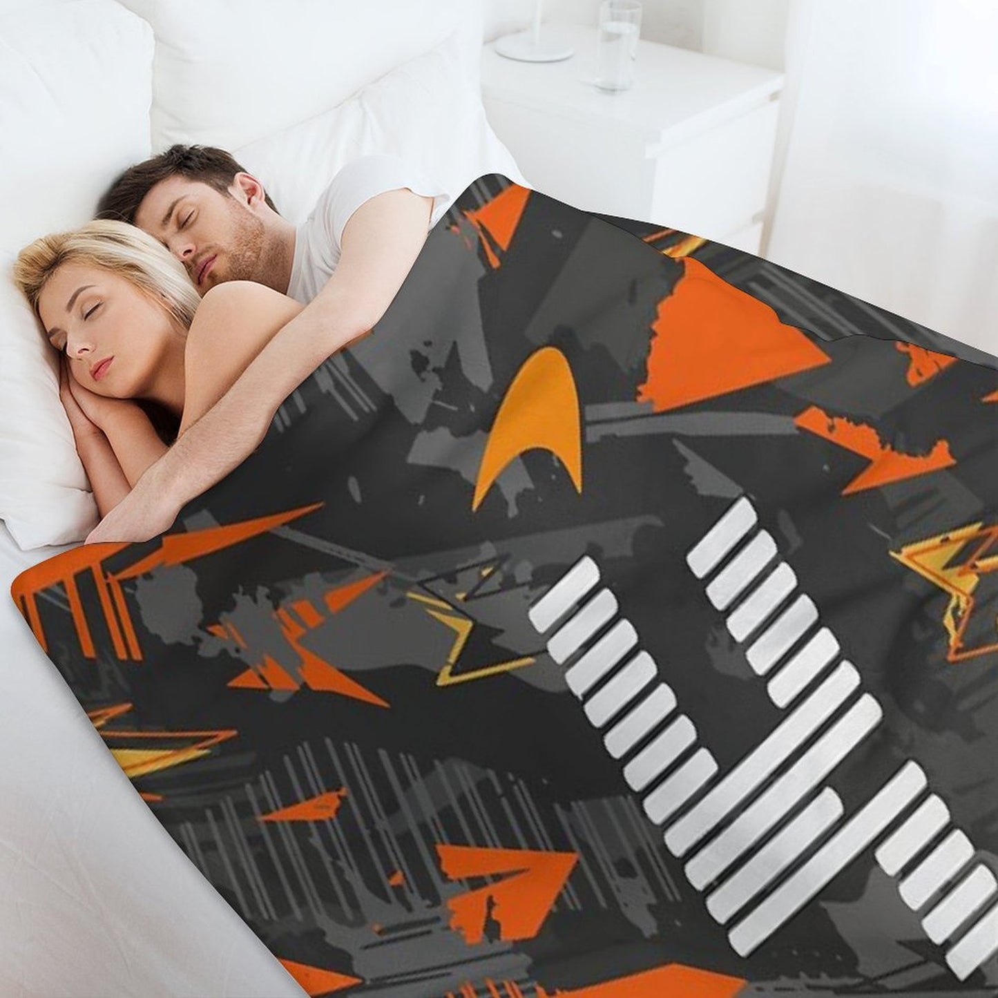 Lando Norris 4 - Abstract Design Throw Blanket