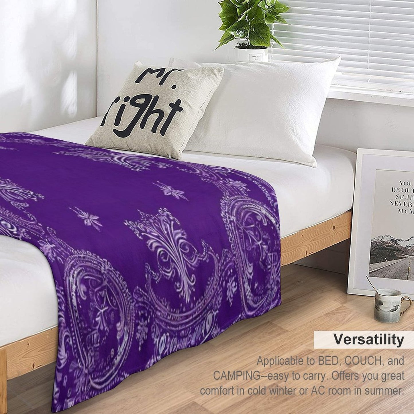 RogerPattern - Pale Purple Elegance White Detail Bandana Throw Blanket