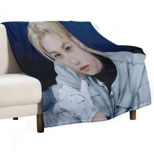 STRAY KIDS FELIX Throw Blanket