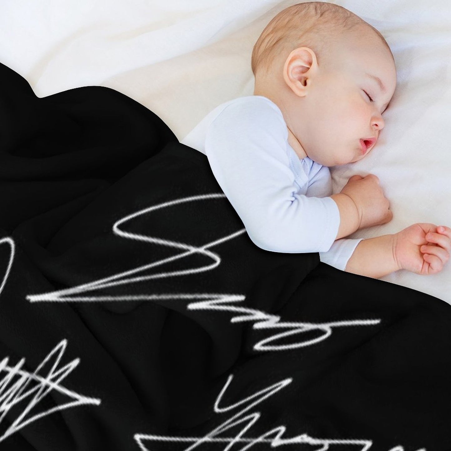 ATEEZ - Logo + Autographs (black) Throw Blanket