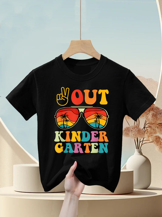 Peace Out Kindergarten Graduation Last Day Of School Retro Kids T-Shirt