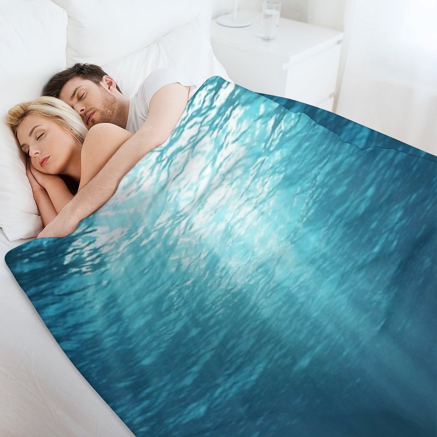 Look at Under The Sea Throw Blanket