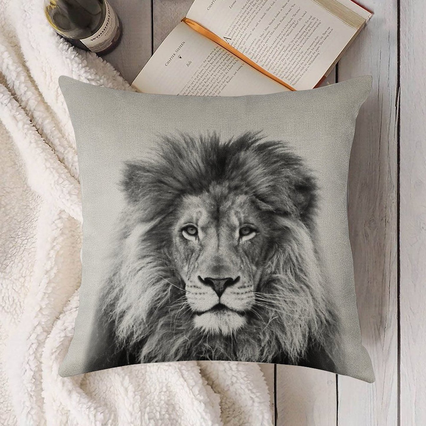 Lion Linen Throw Pillow Cover