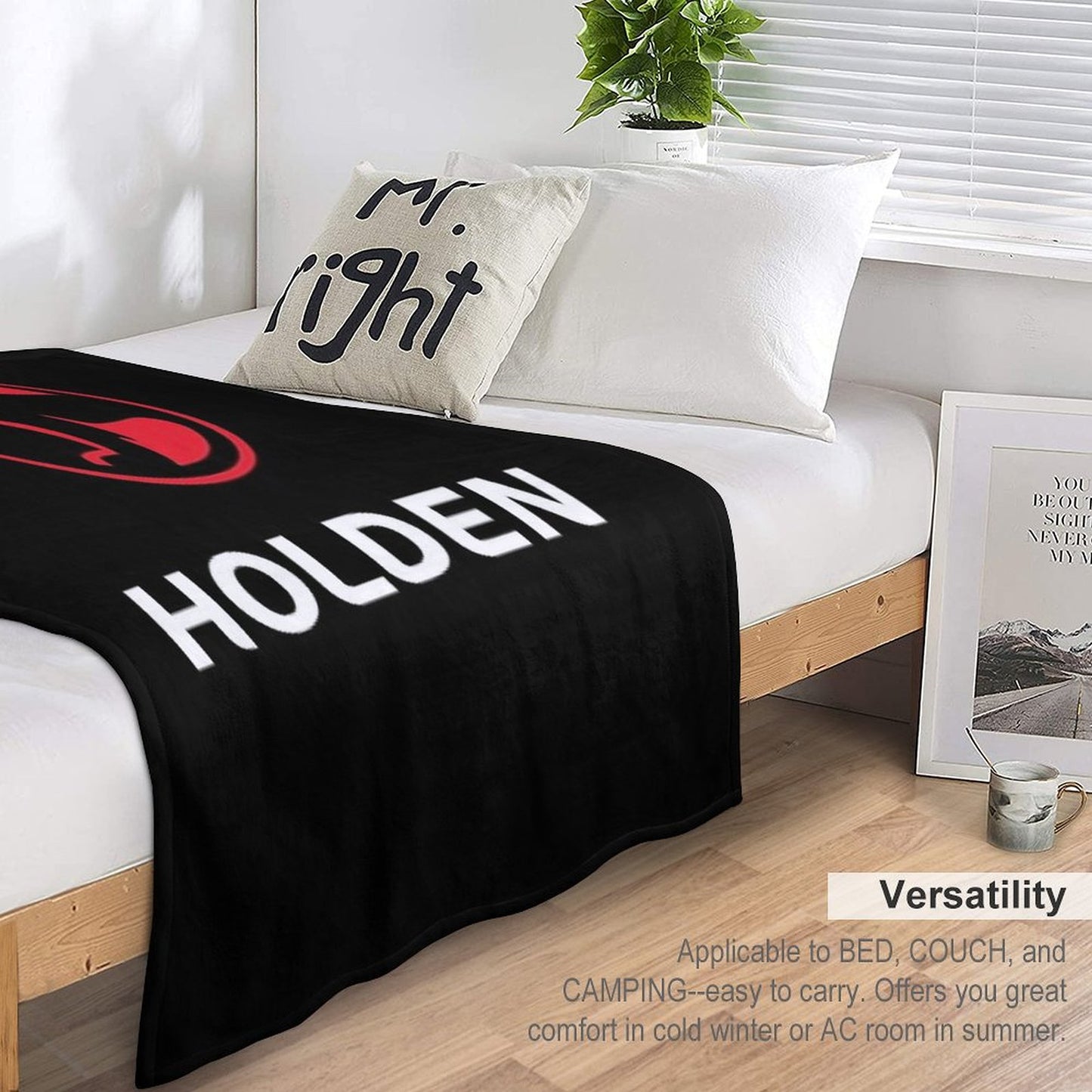 BEST SELLER - Holden-logo Merchandise Essential Throw Blanket