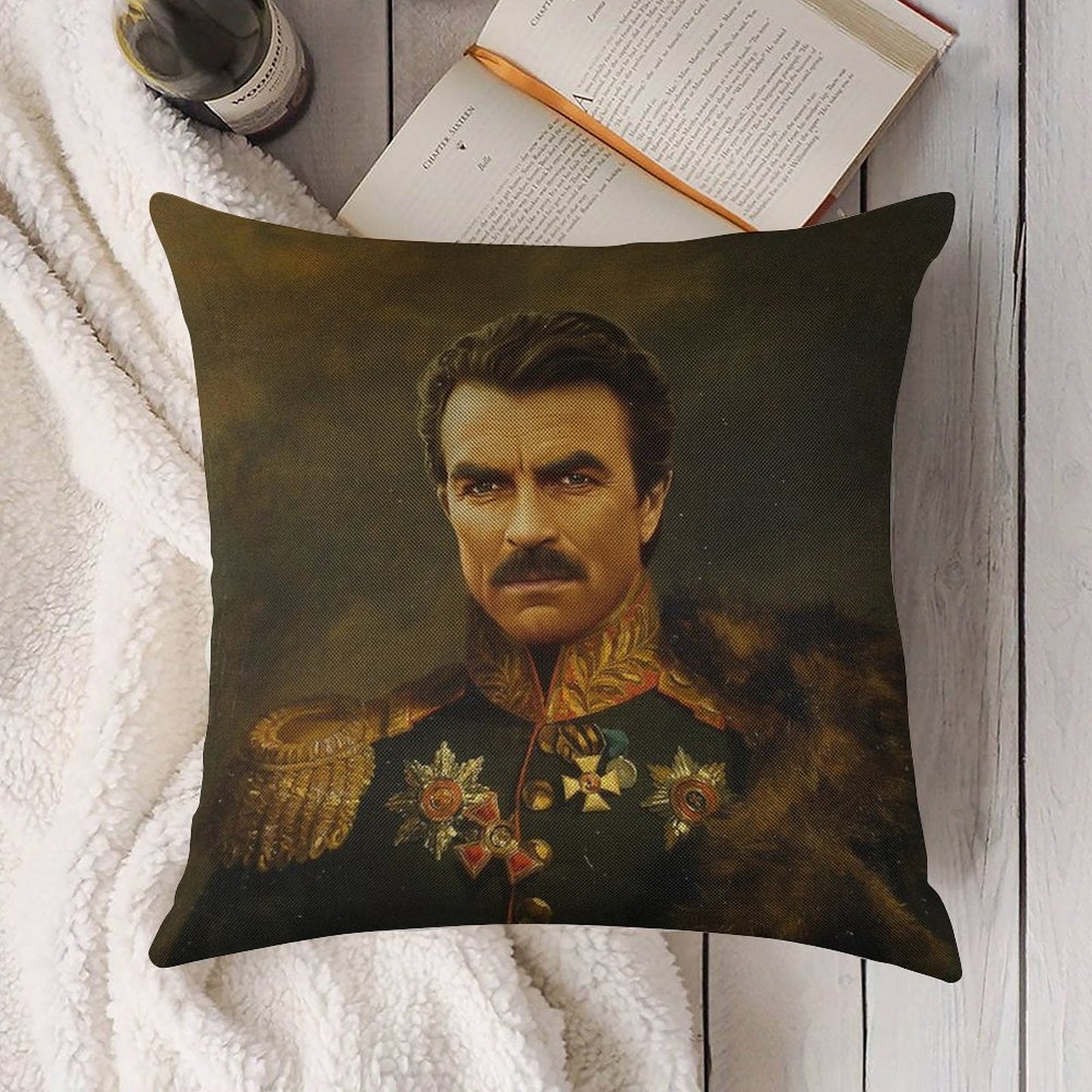 Tom Selleck - Replaceface Linen Throw Pillow Cover