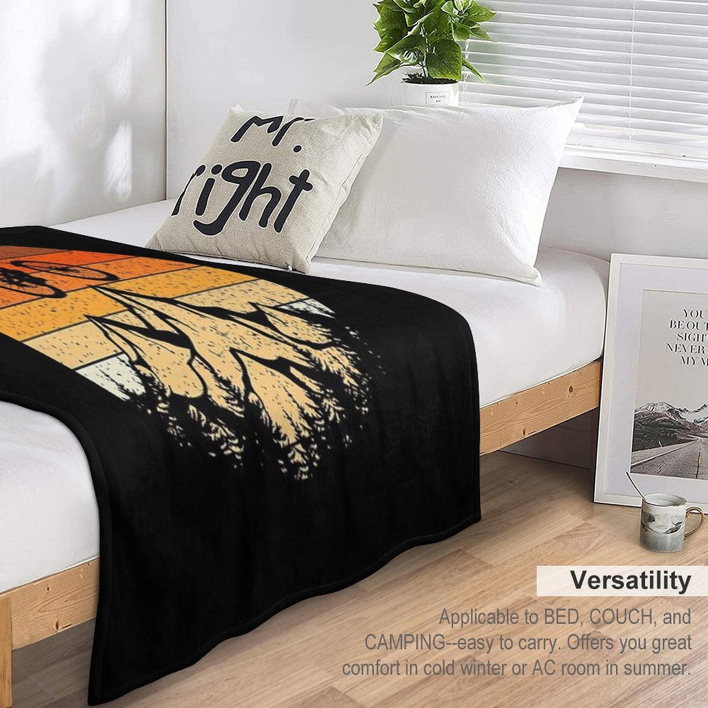 Mountainbike Downhill Retro Vintage Gift Throw Blanket