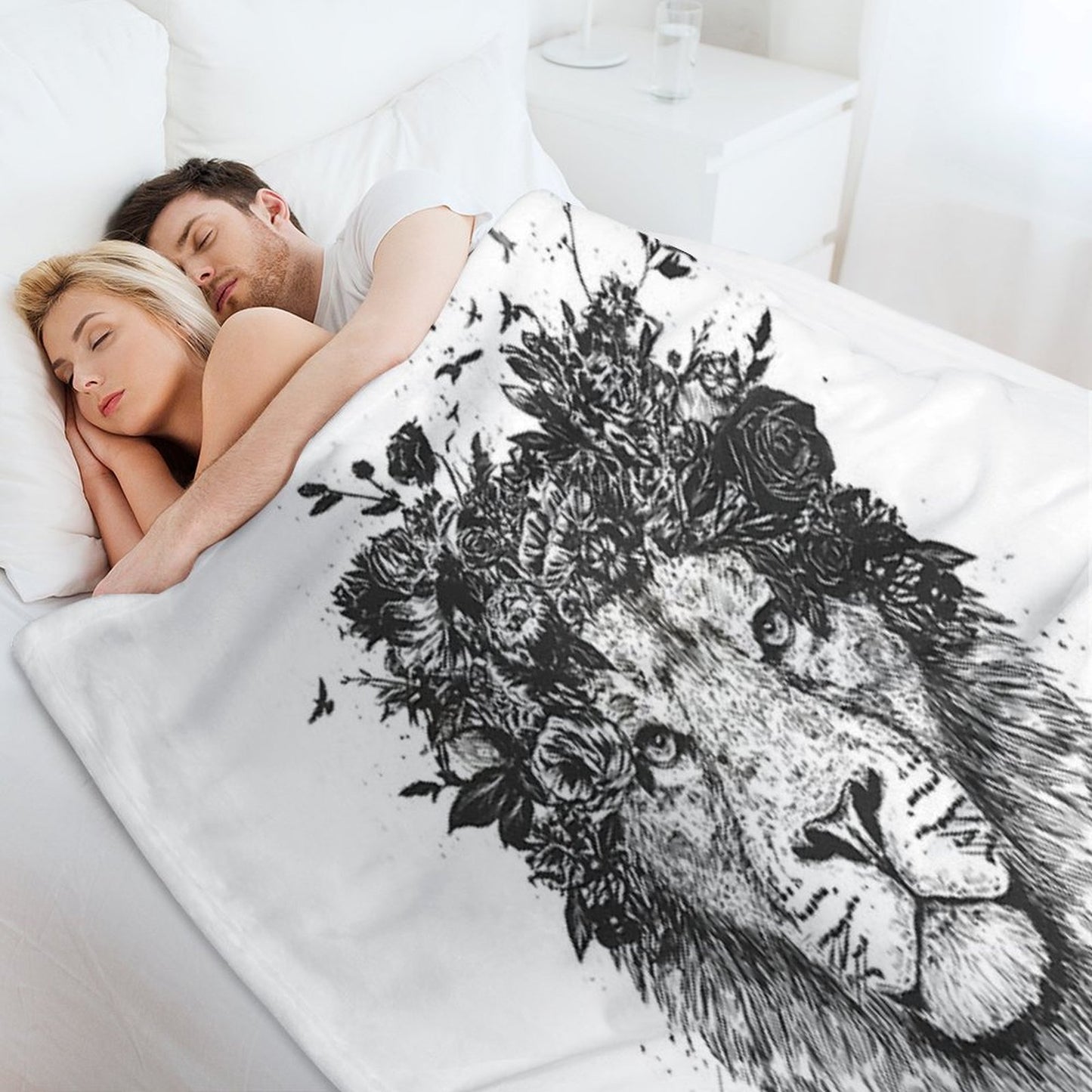 Floral Lion (bw) Throw Blanket