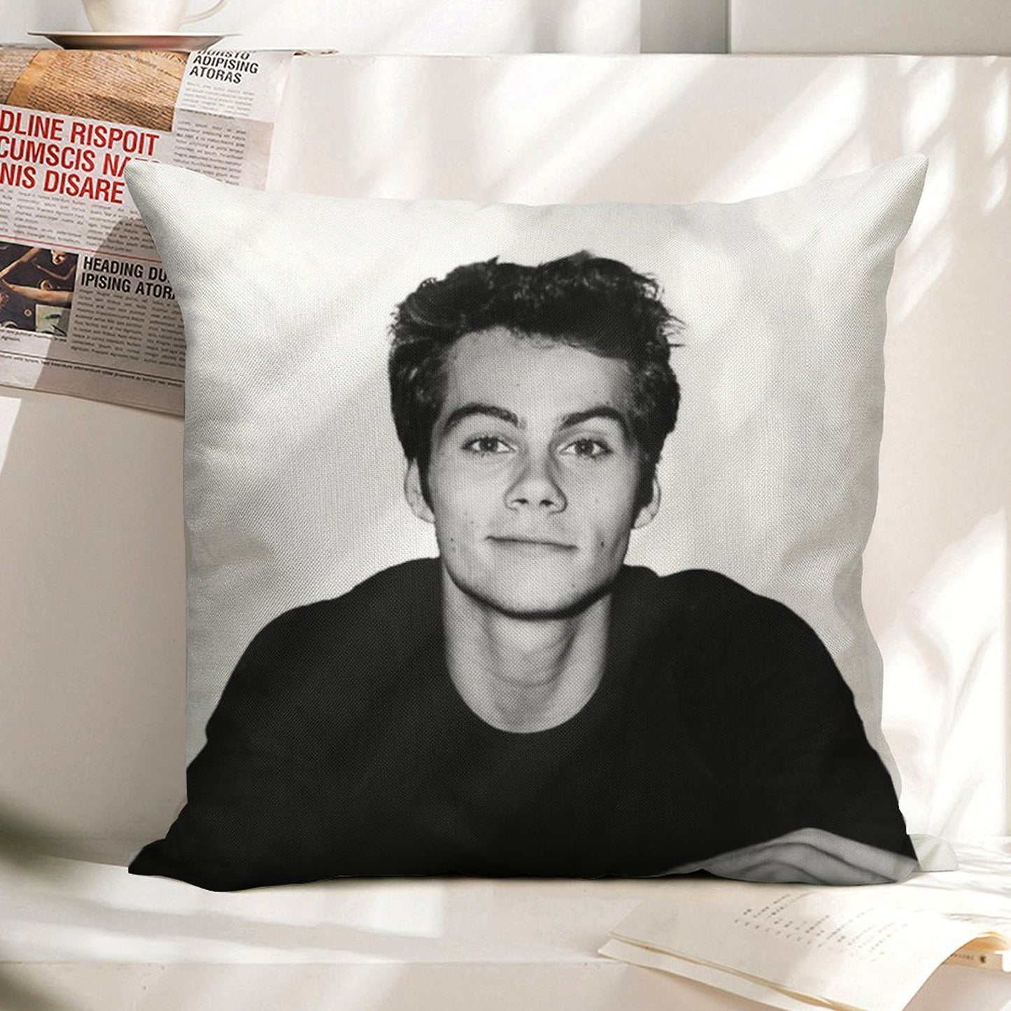 Heart Eye Emoji Linen Throw Pillow Cover