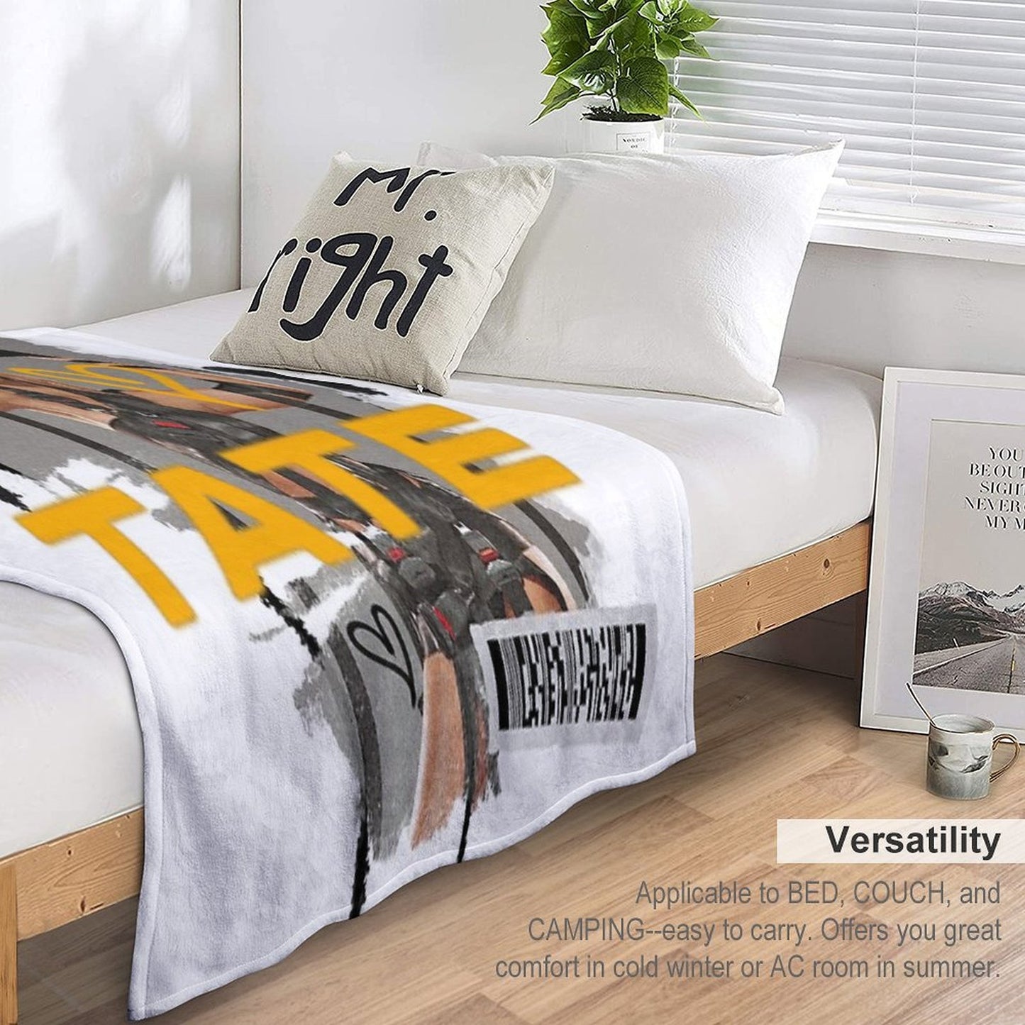 Tate McRae Miss Possessive Tour Top Throw Blanket