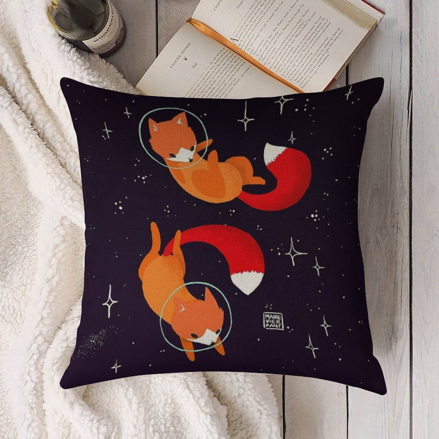 Space Foxes Linen Throw Pillow Cover