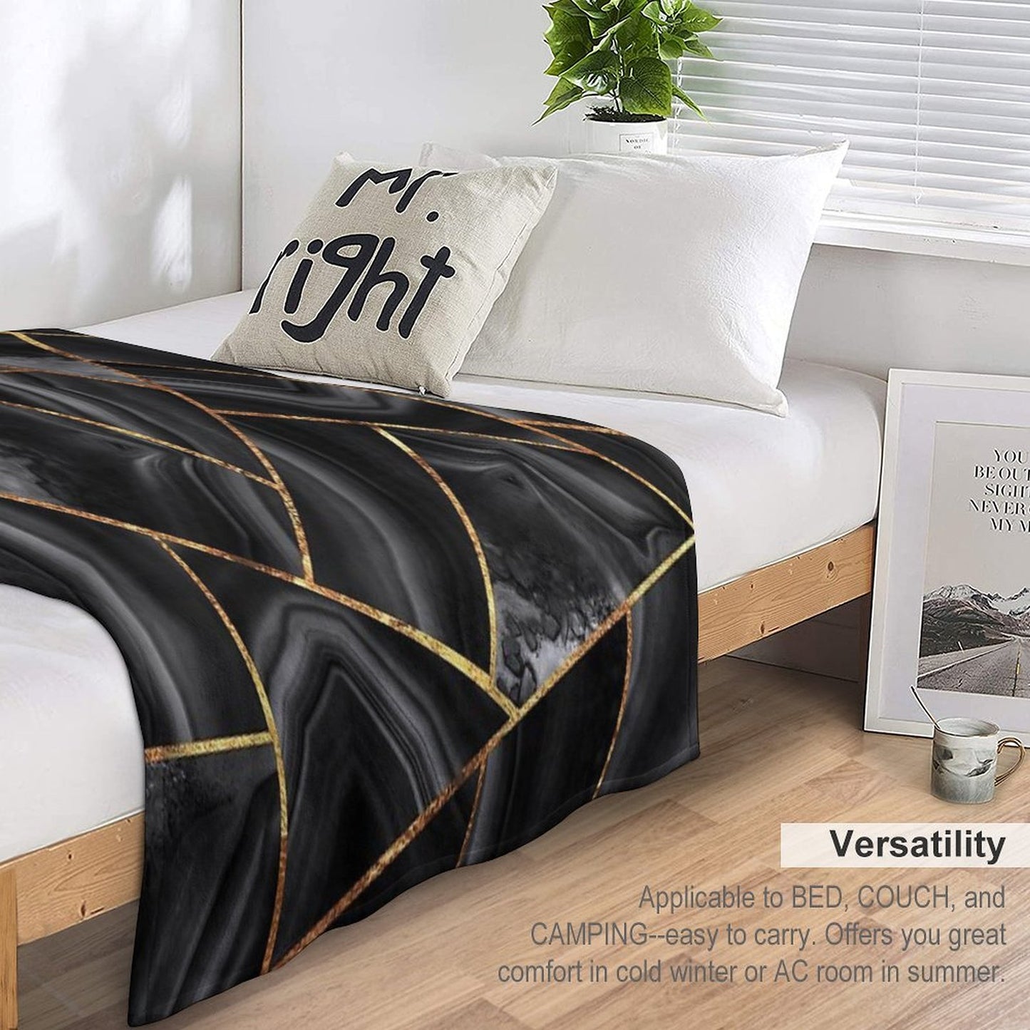 Black Night Agate Gold Geometric Glam #2 #geo #decor #art Throw Blanket