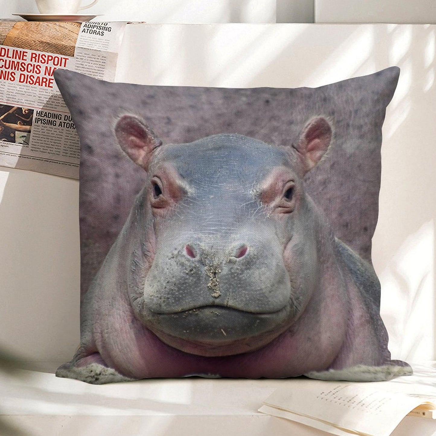 Baby Hippo Fritz at The Cincinnati Zoo Linen Throw Pillow Cover