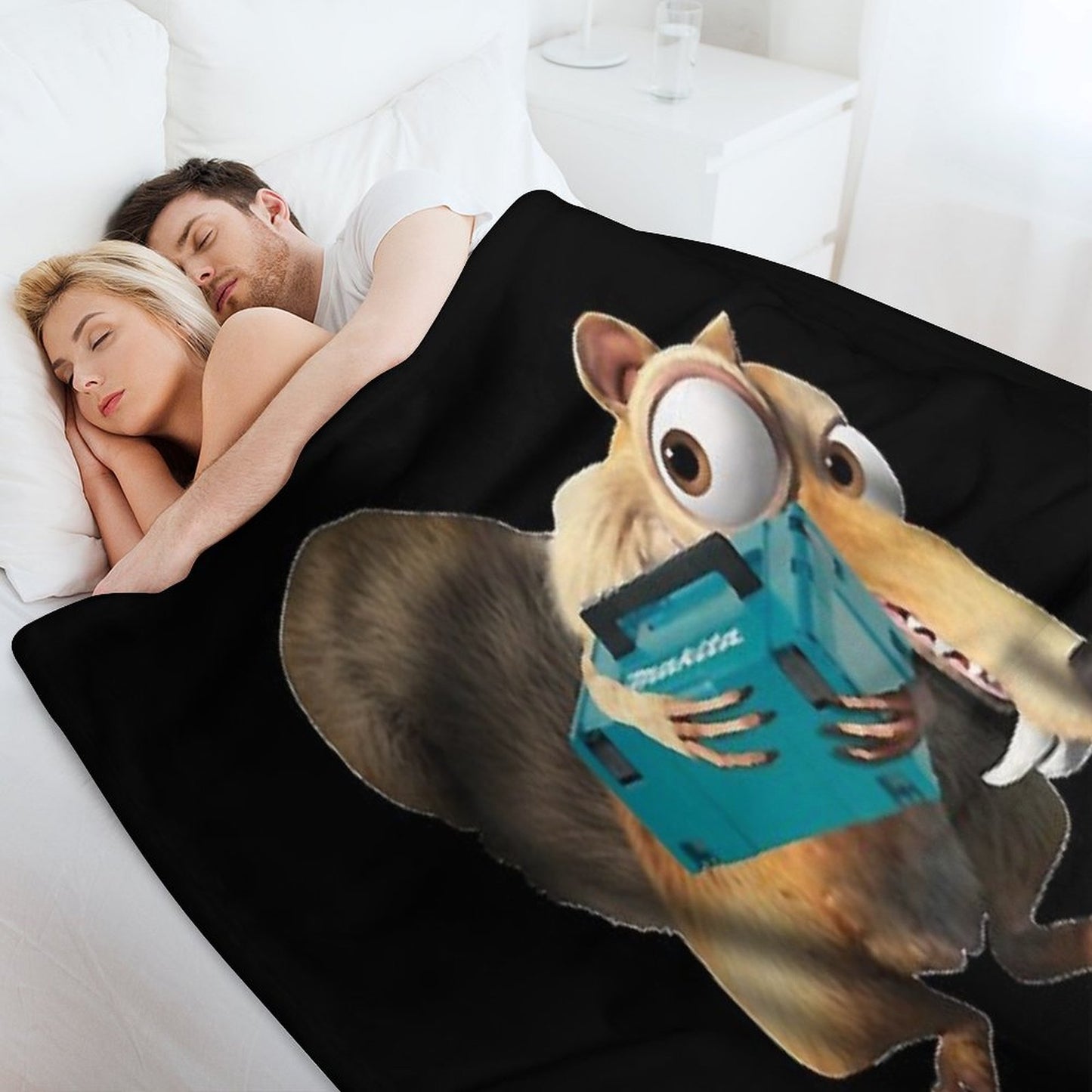 Makita Essential Throw Blanket