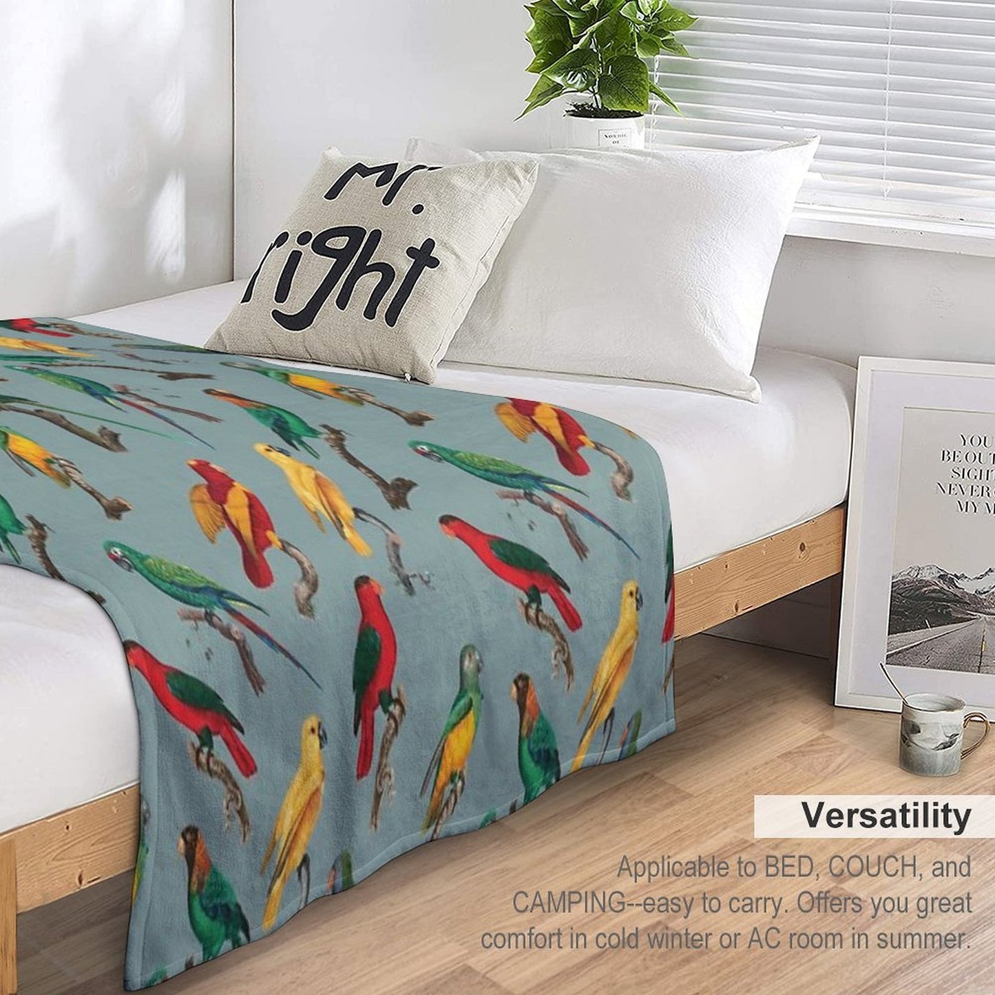 Vintage Parrot Pattern Throw Blanket