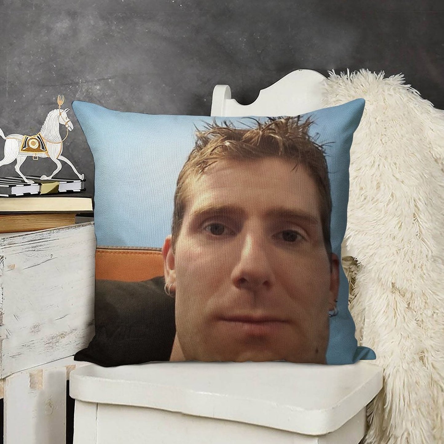 Linus Tech Tips Linen Throw Pillow Cover