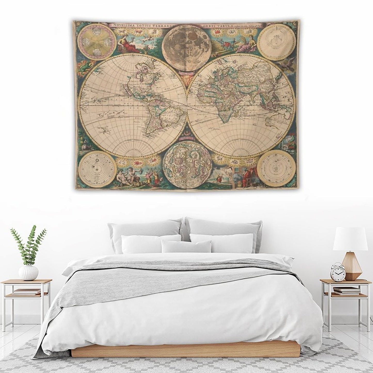 Vintage Map of The World (1672) 2 Tapestry