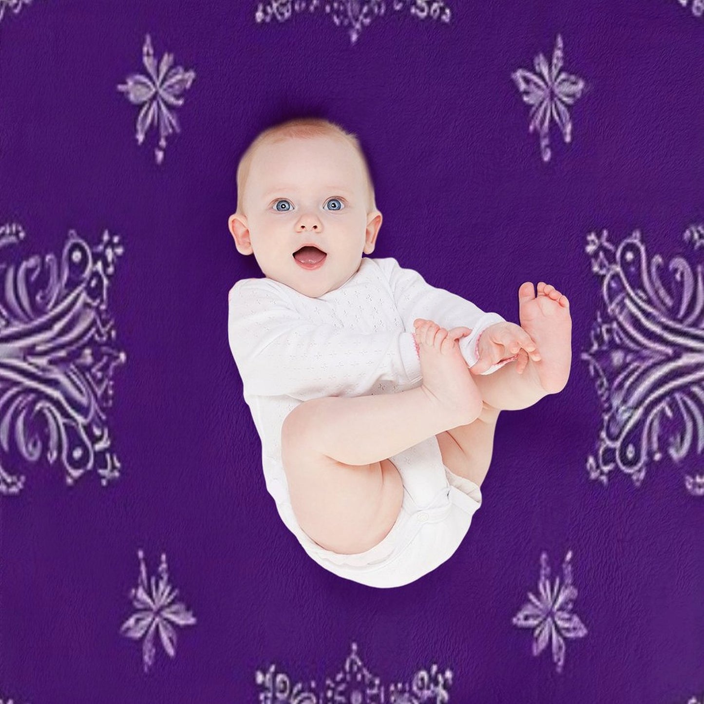 RogerPattern - Pale Purple Elegance White Detail Bandana Throw Blanket
