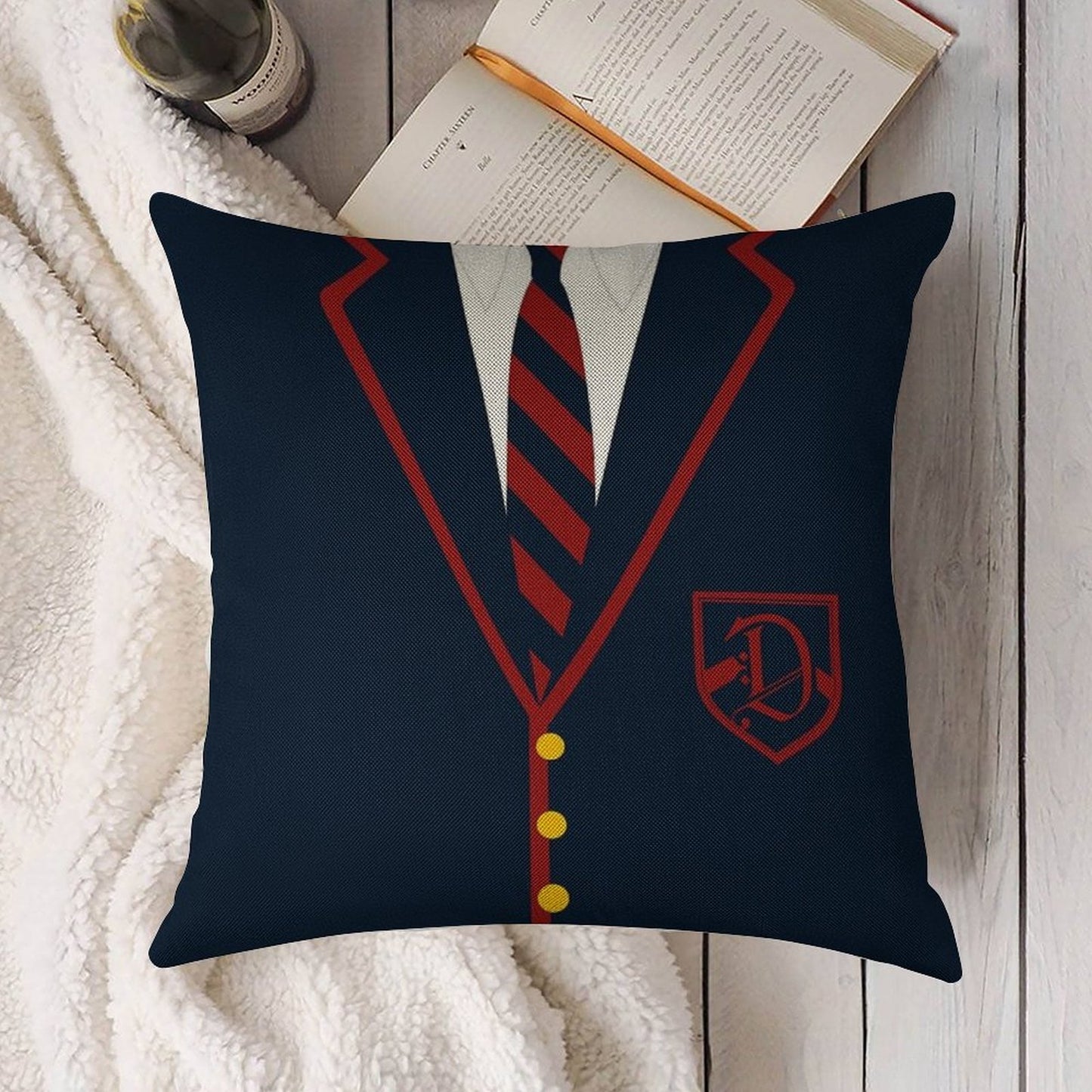Dalton Academy's The Warblers Linen Throw Pillow Cover