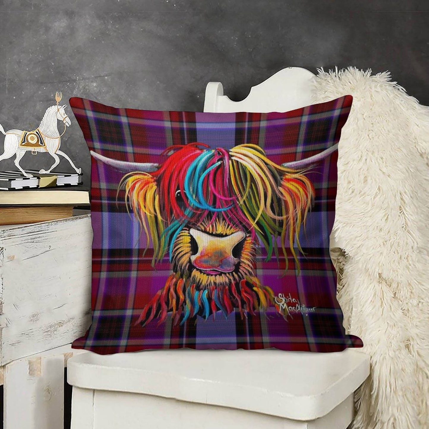 SCoTTiSH HiGHLaND CoW ' TaRTaN NeLLY P ' by SHiRLeY MacARTHuR Linen Throw Pillow Cover