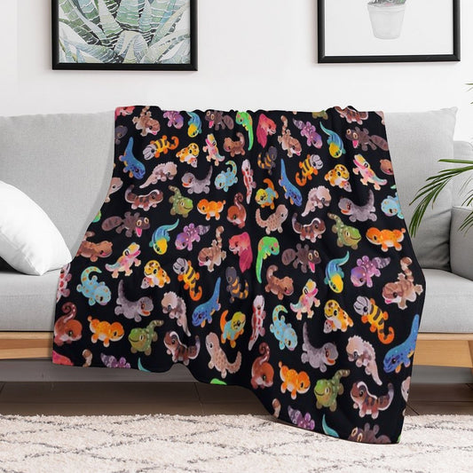Gecko - Dark Throw Blanket
