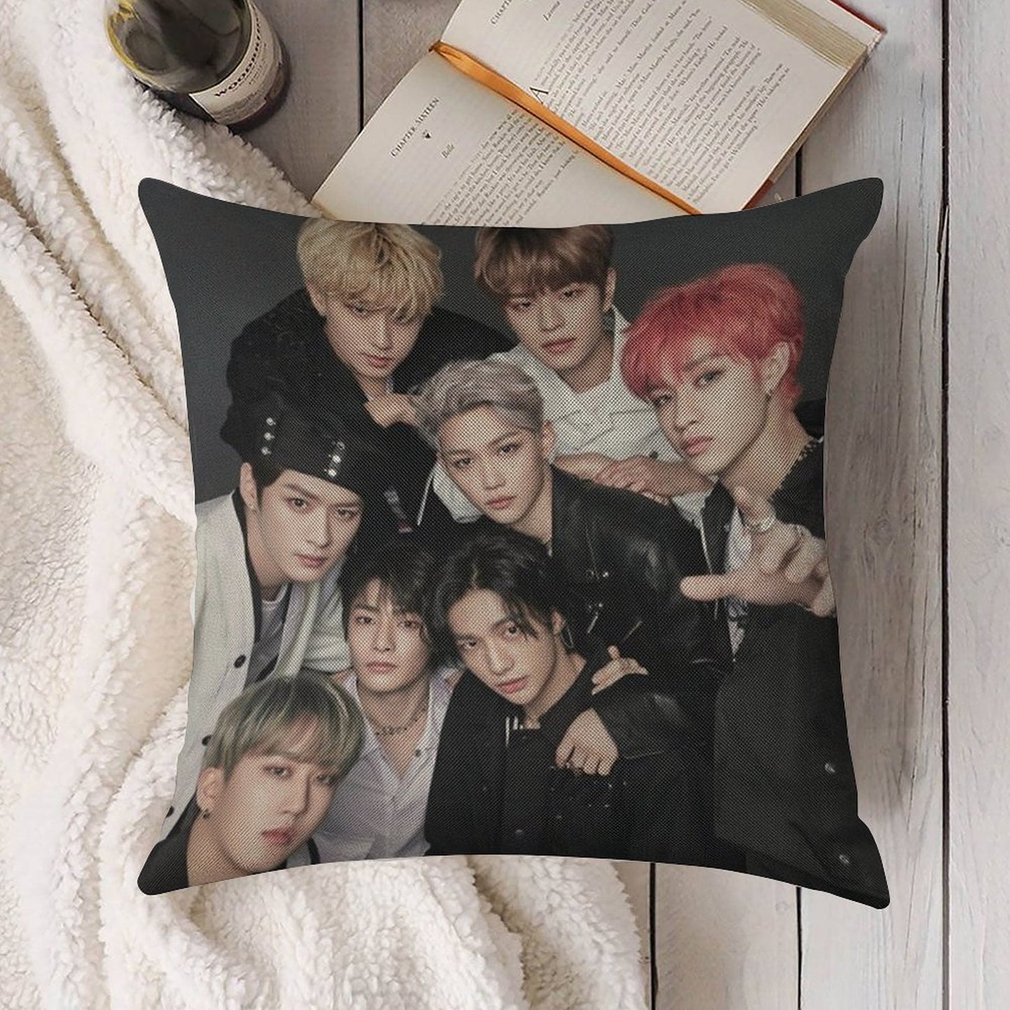 Stray Kids Linen Throw Pillow Cover