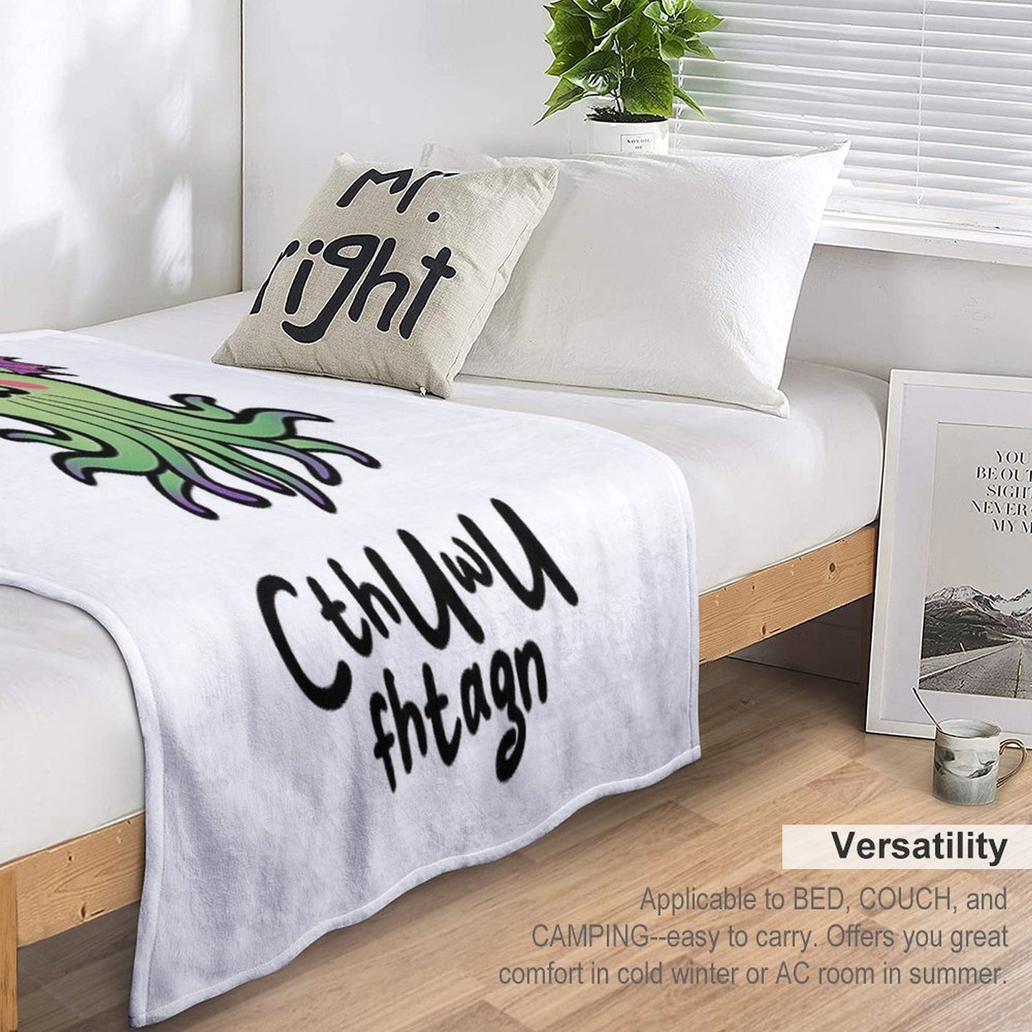 CthUwU Fhtagn Throw Blanket