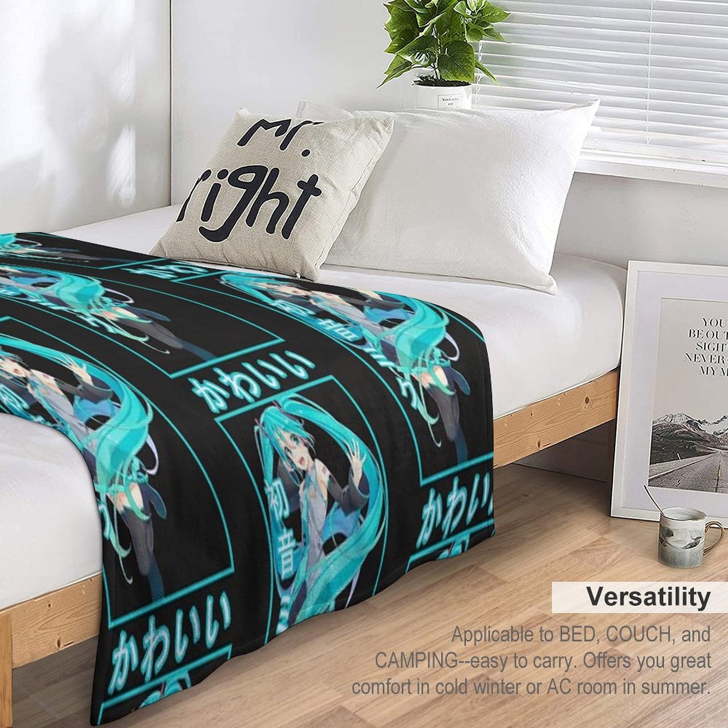 Hatsune Miku Classic Throw Blanket