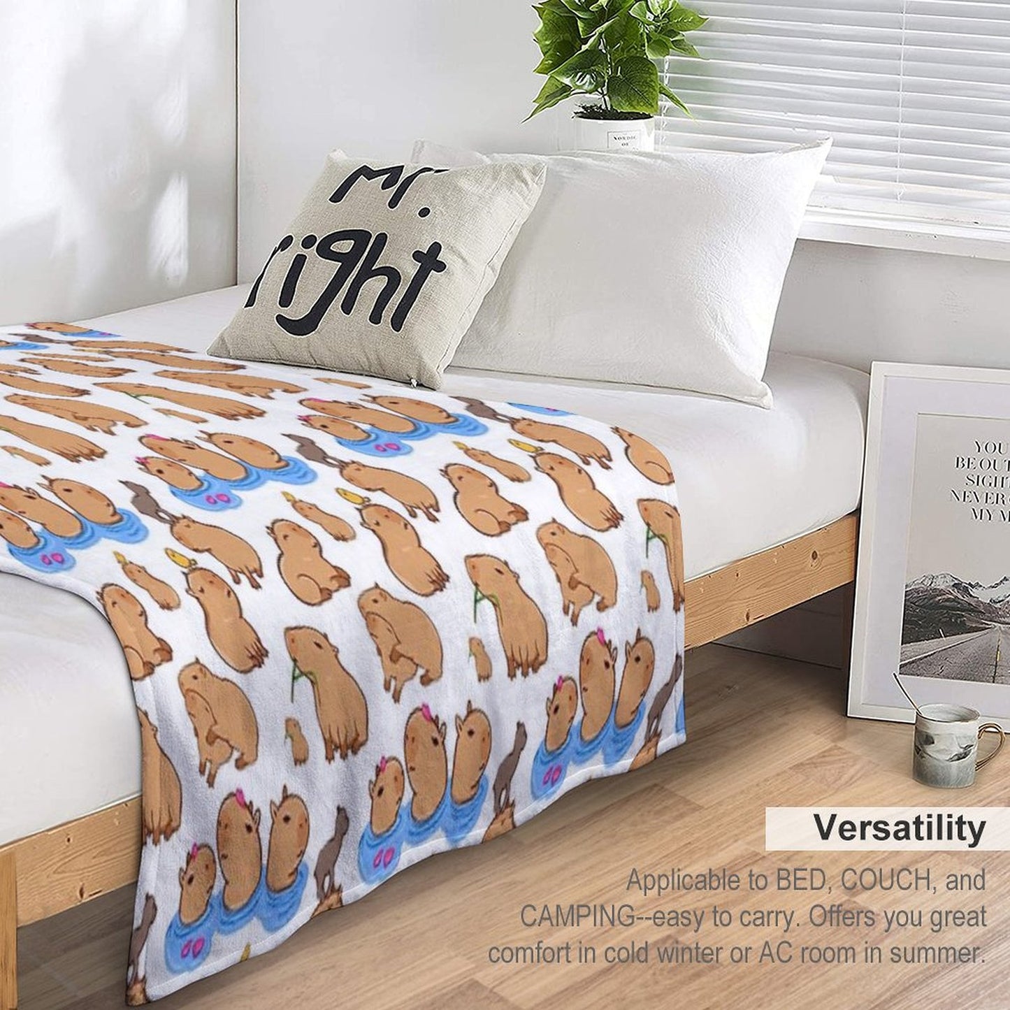 Capybara Pattern Throw Blanket