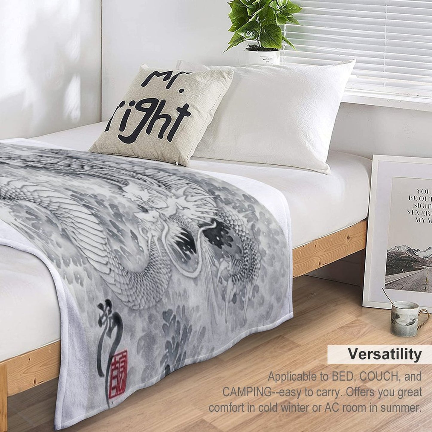 Ink Painting Dragon 180411 JAPAN Throw Blanket