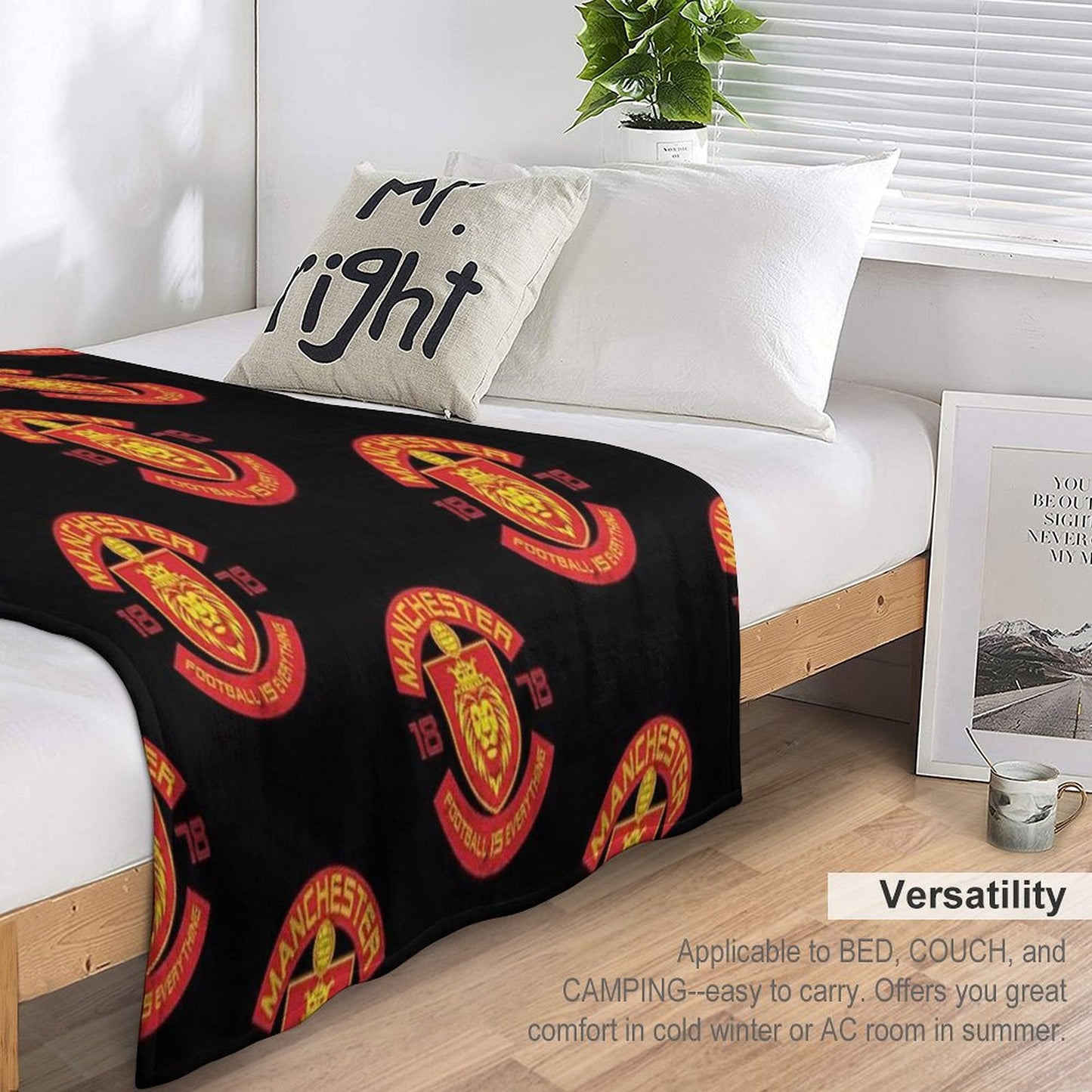 Football Is Everything - Manchester Squad Retro Throw Blanket