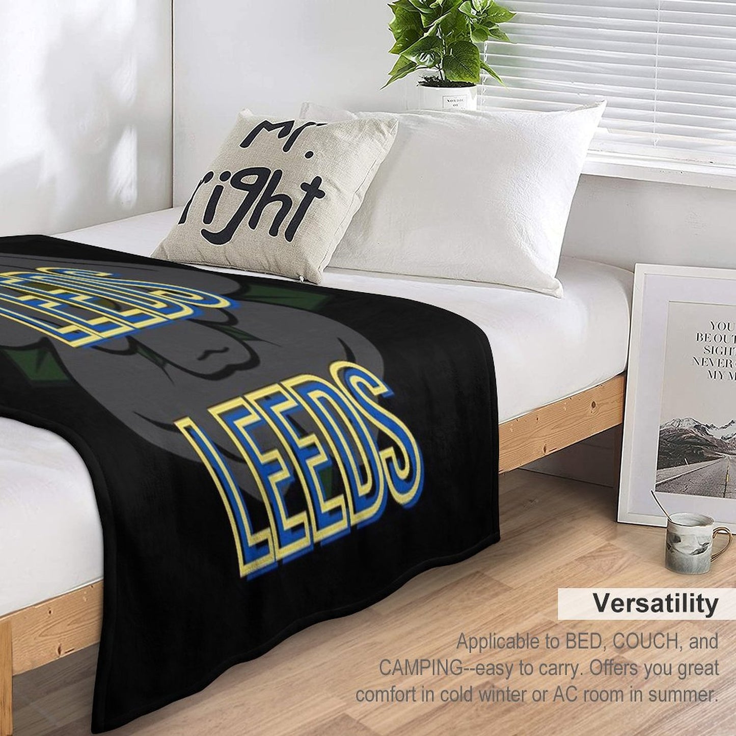 Leeds Leeds Leeds Throw Blanket