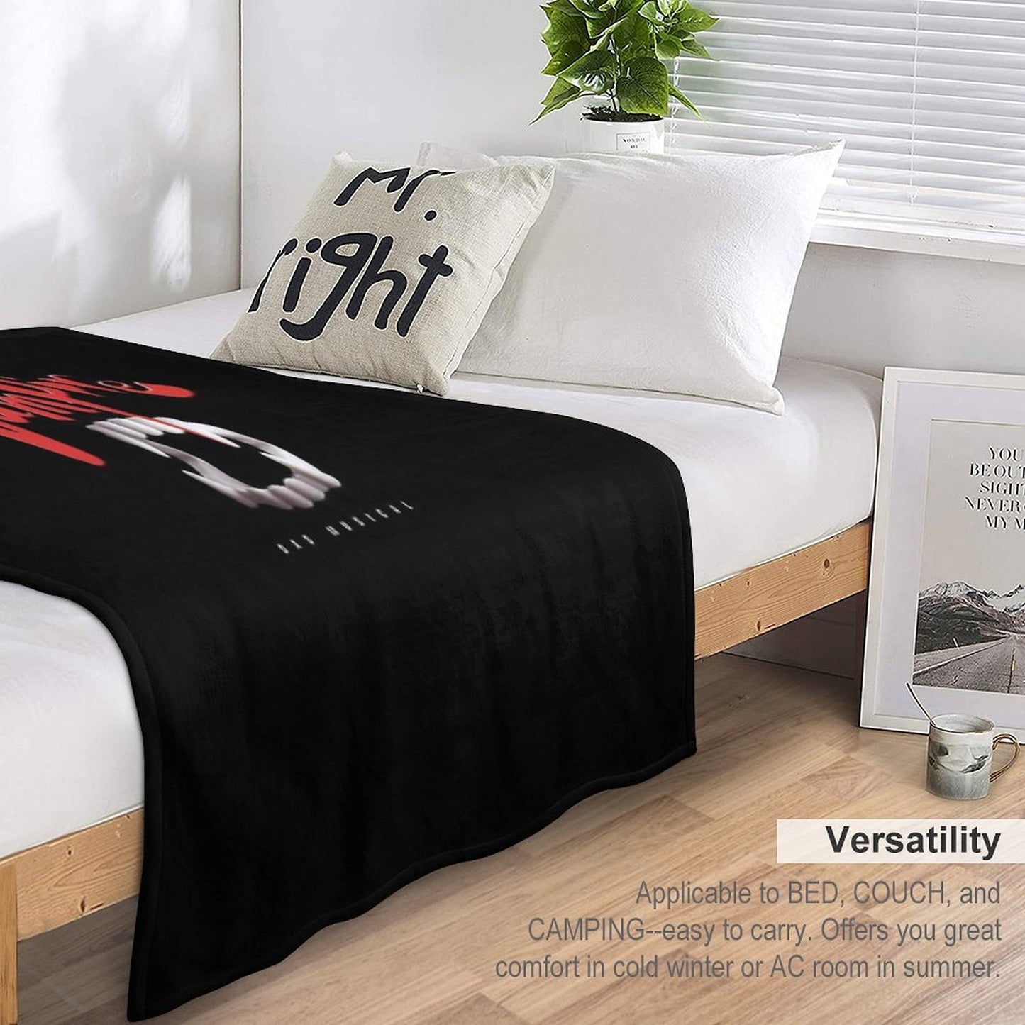 Tanz Der Vampire Throw Blanket