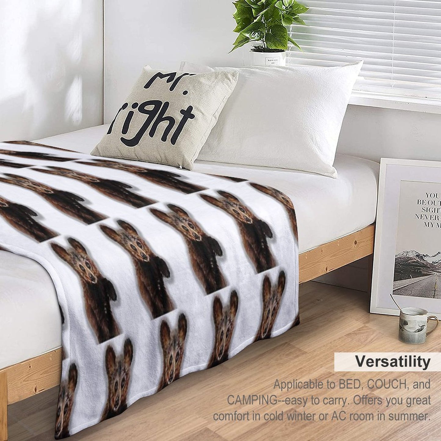 Cute Bear Drawing Throw Blanket