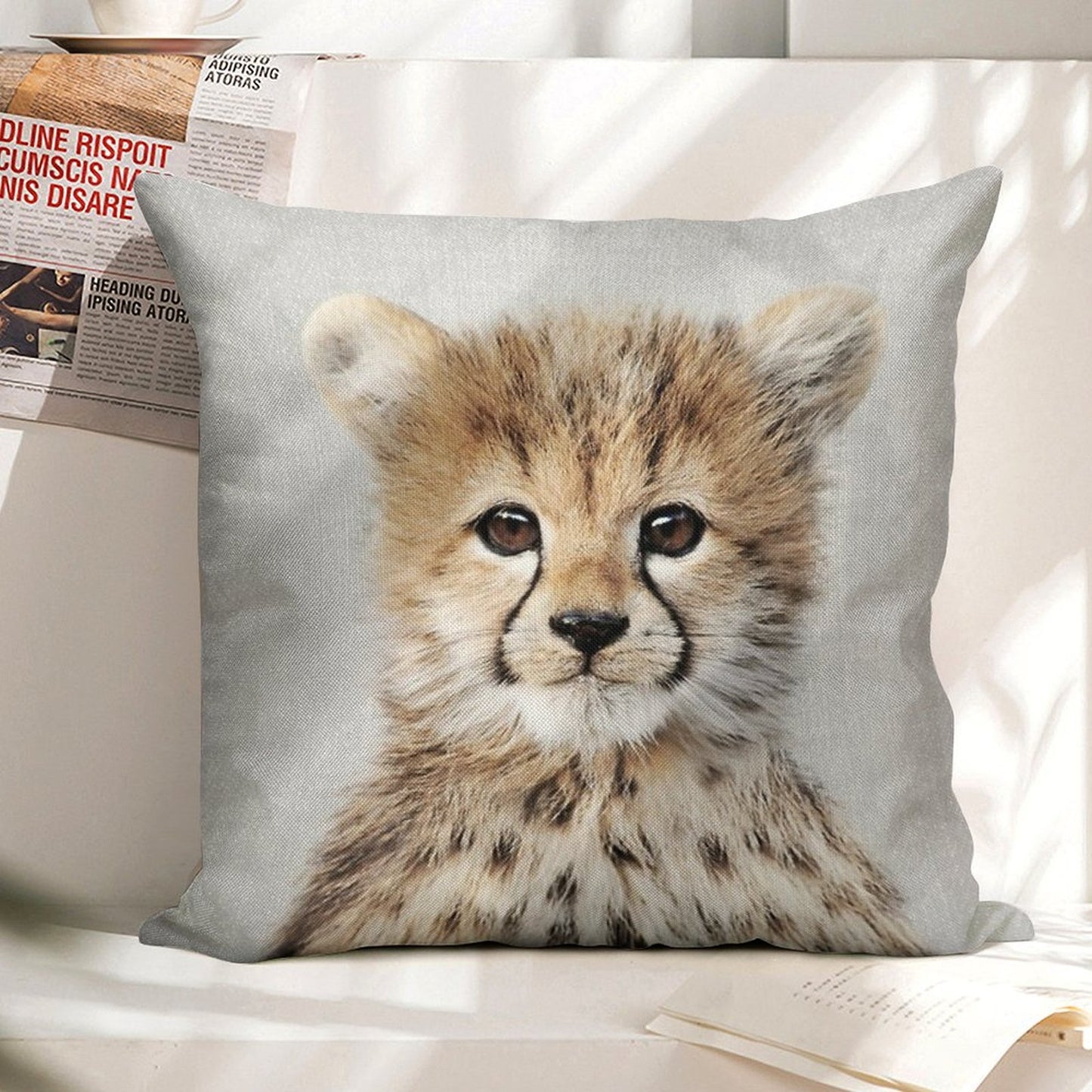 Baby Cheetah - Colorful Linen Throw Pillow Cover