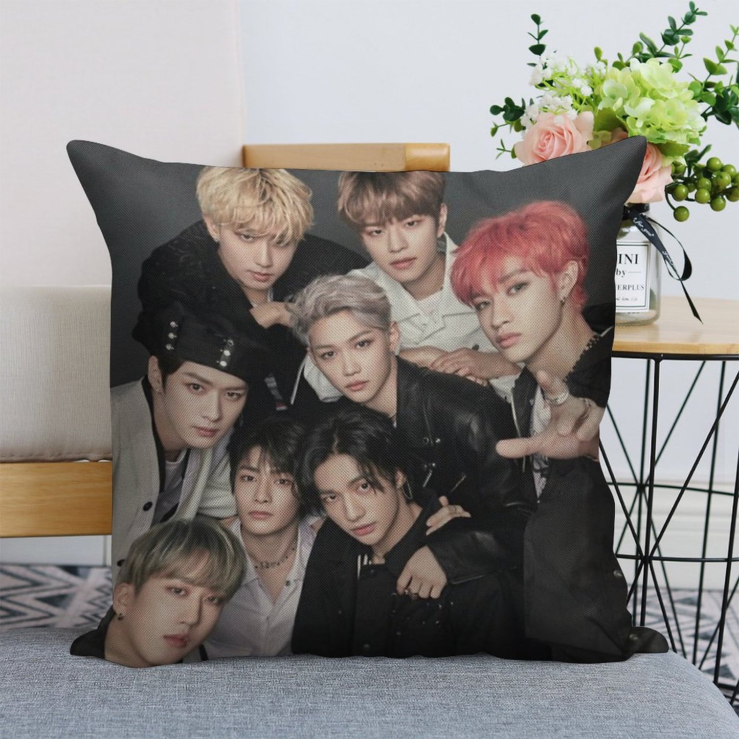 Stray Kids Linen Throw Pillow Cover