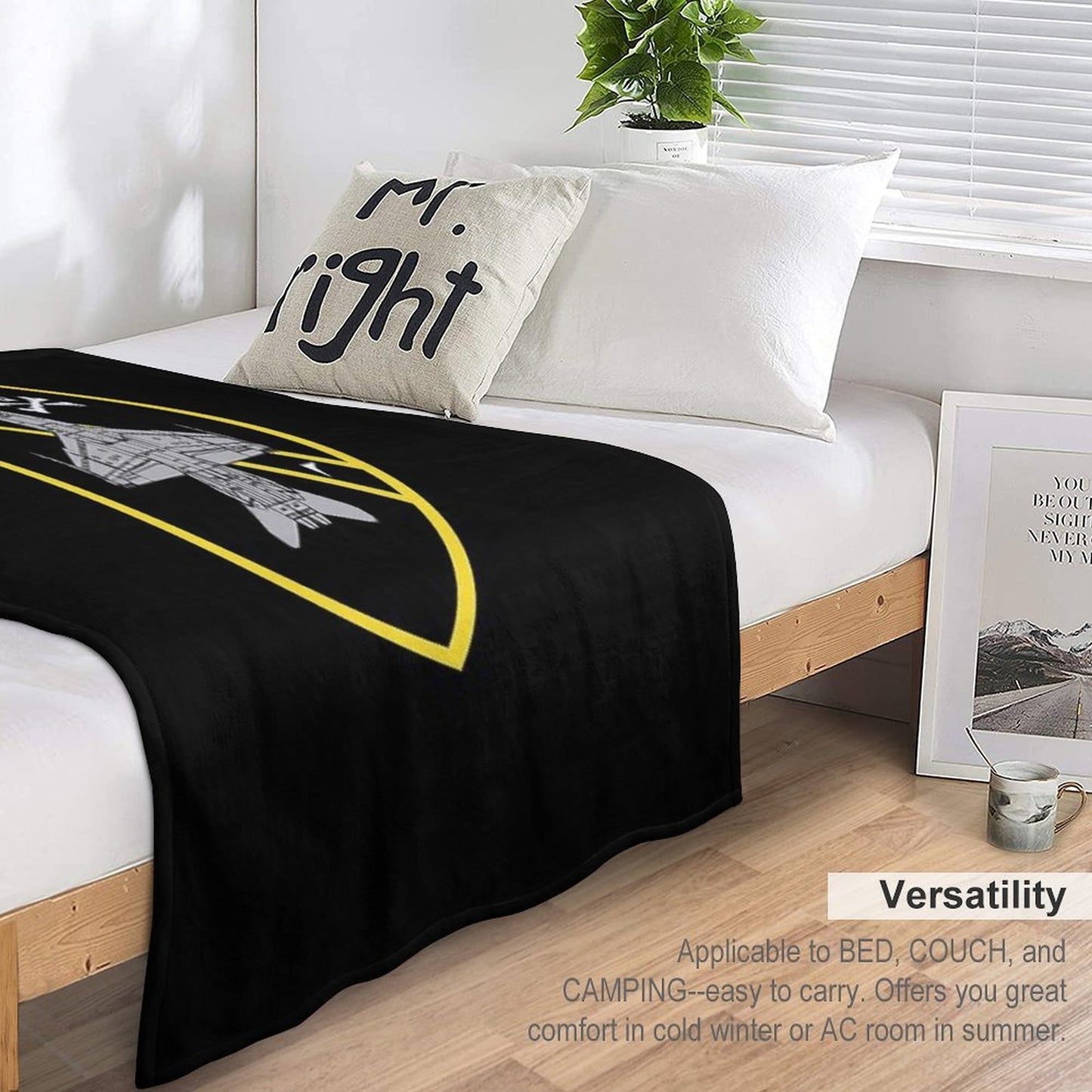 FA-18 Hornet Jolly Rogers Throw Blanket