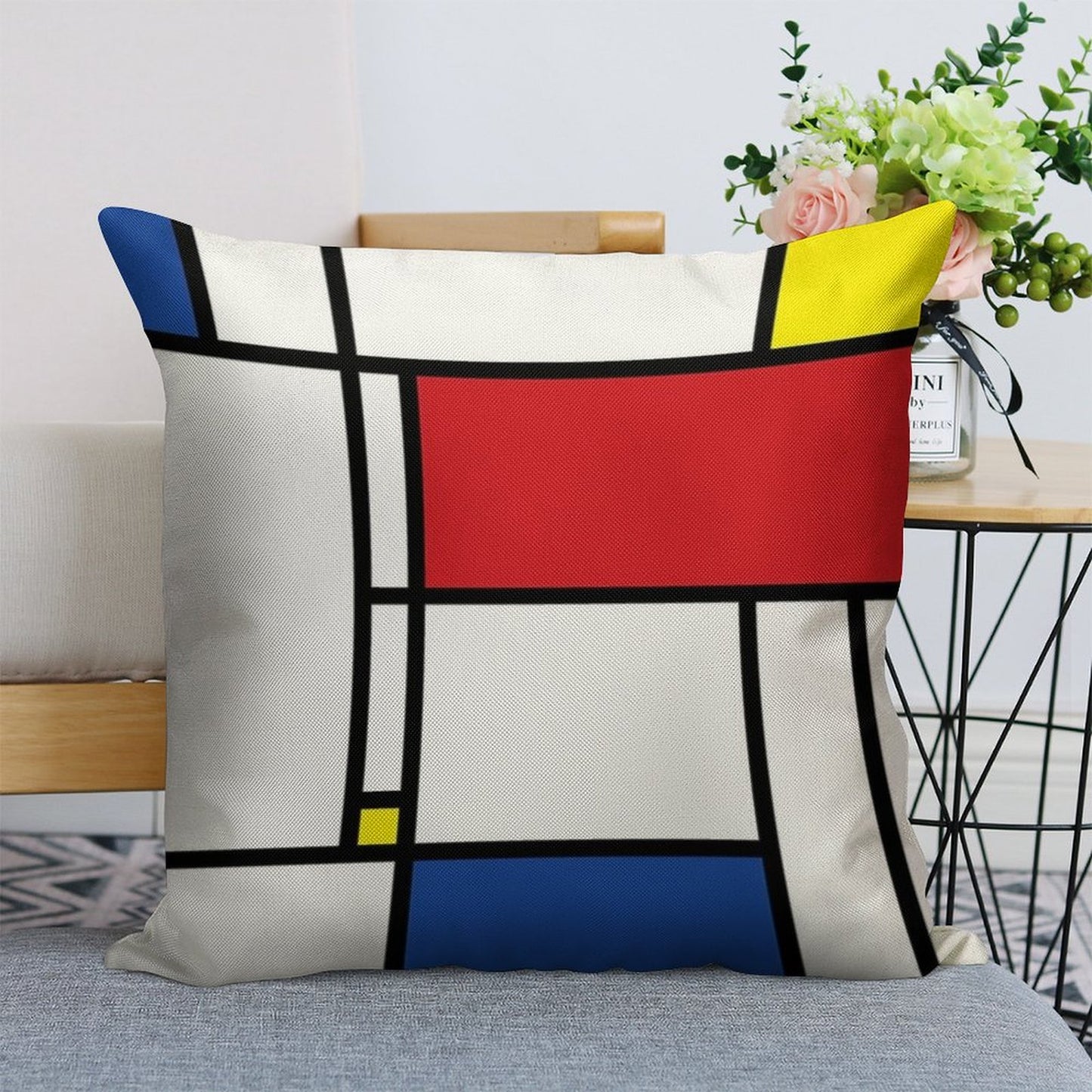 Mondrian Minimalist De Stijl Modern Art © Fatfatin Linen Throw Pillow Cover