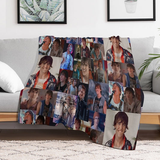 Julie And The Phantoms Luke Throw Blanket