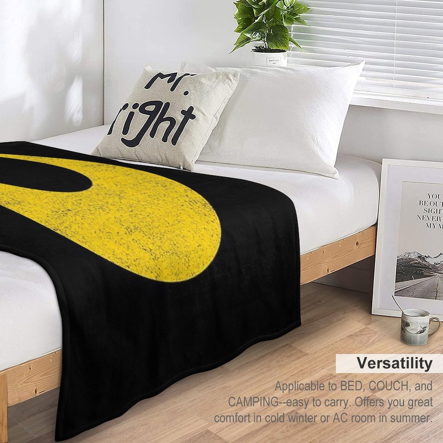 Sailor Moon Symbol Throw Blanket