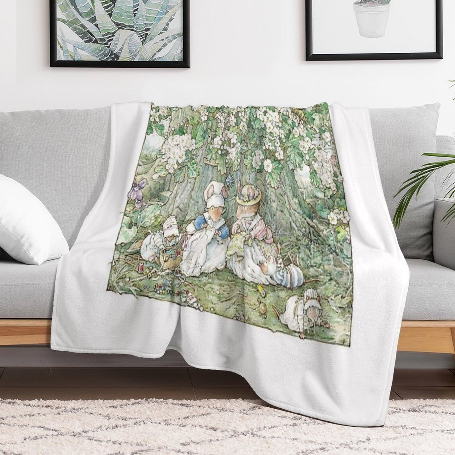 Brambly Hedge - Hawthorn Blossom And Babies Throw Blanket