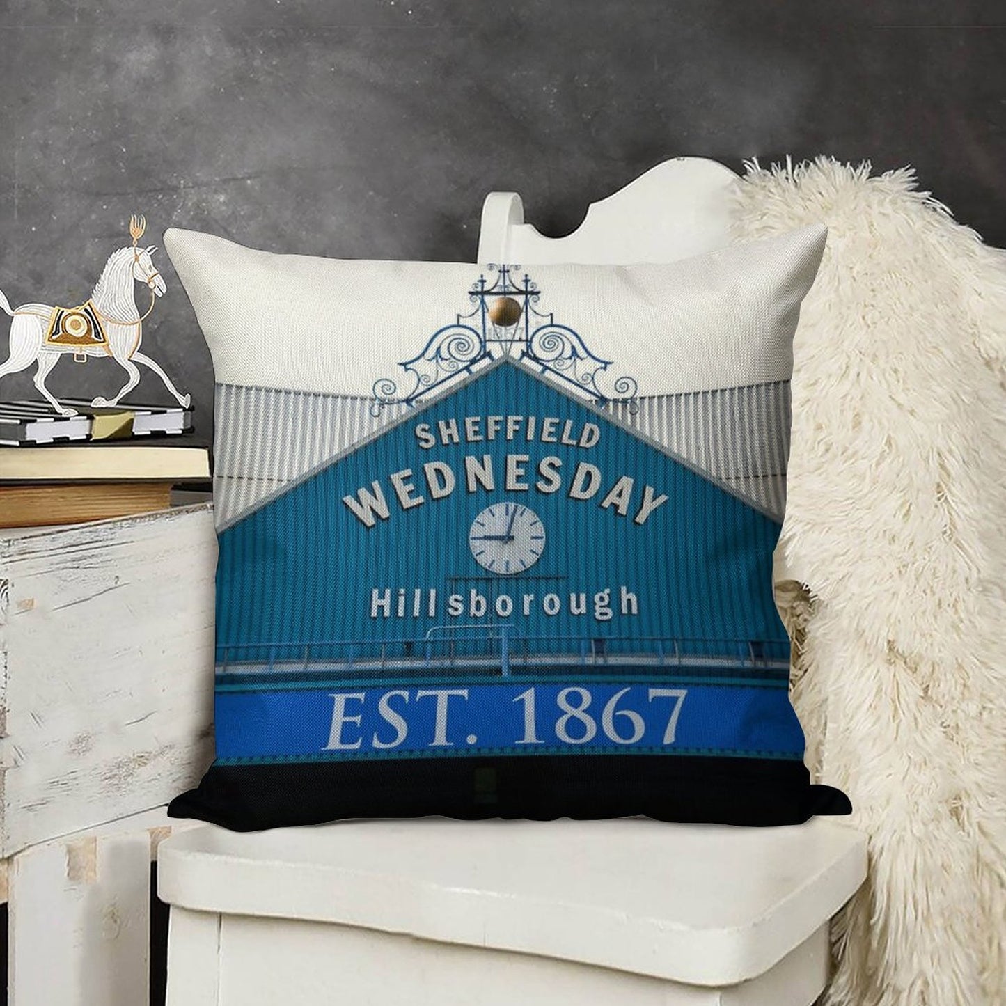 Sheffield Wednesday Famous Clock Linen Throw Pillow Cover