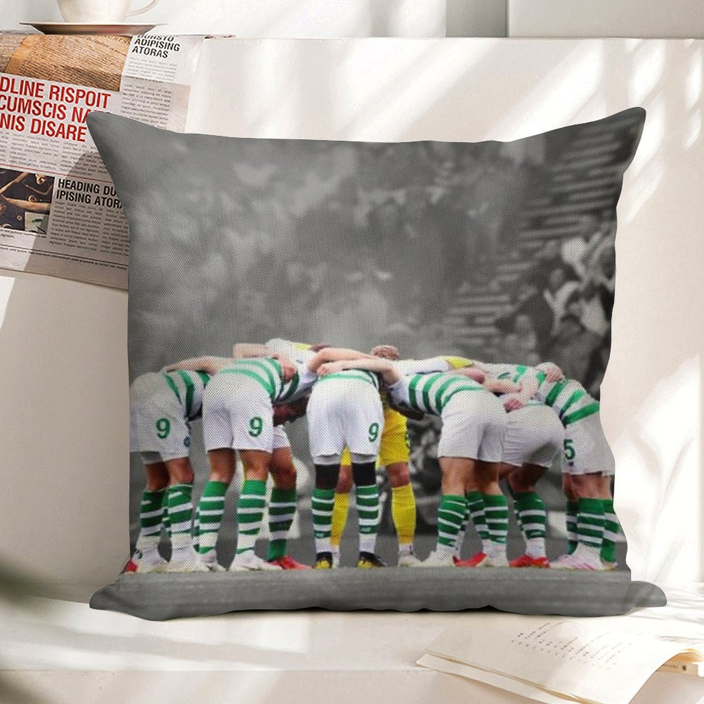 Celtic Fc Huddle Linen Throw Pillow Cover