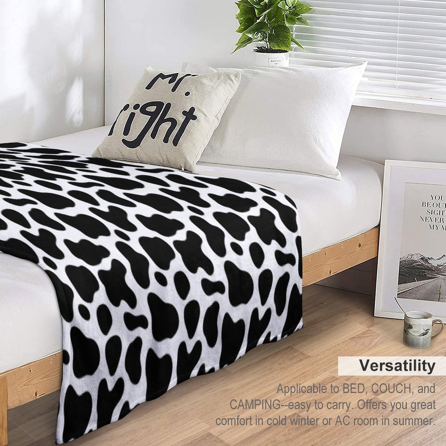 COW PRINT PATTERN Throw Blanket