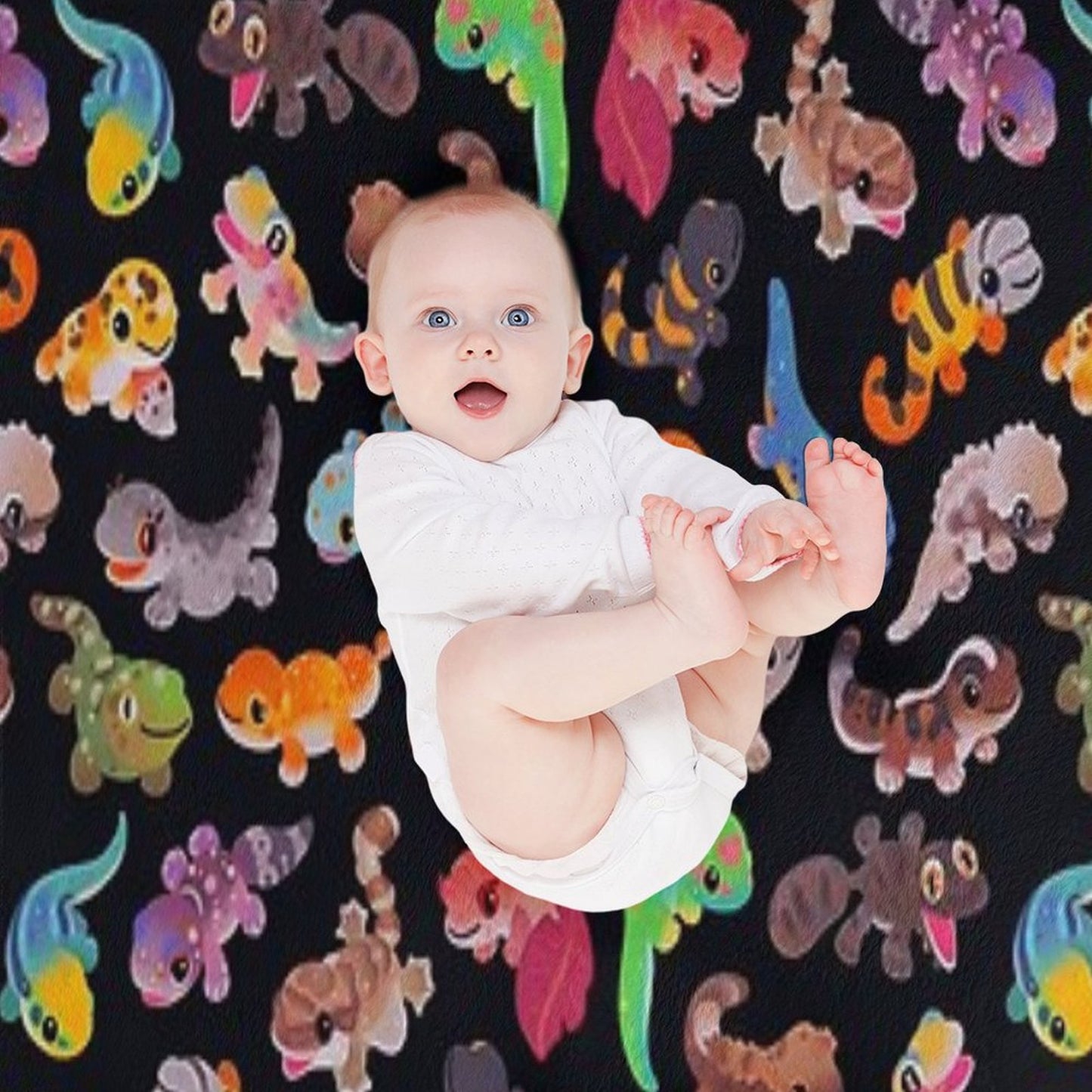 Gecko - Dark Throw Blanket