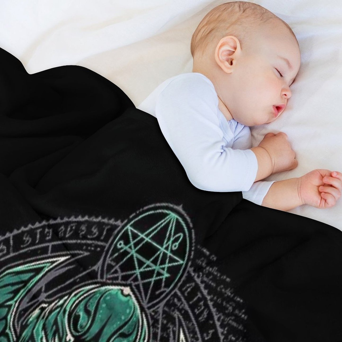 Great Cthulhu Throw Blanket