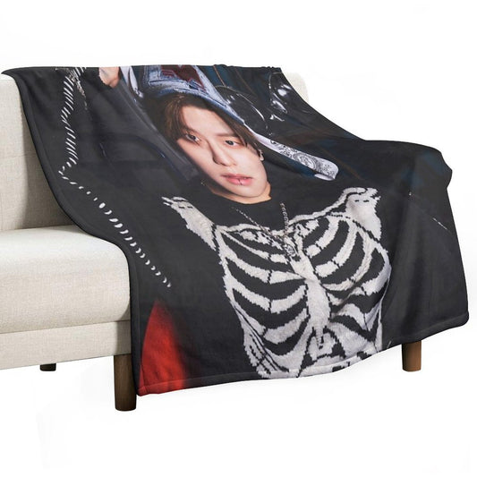 STRAY KIDS SEUNGMIN Throw Blanket